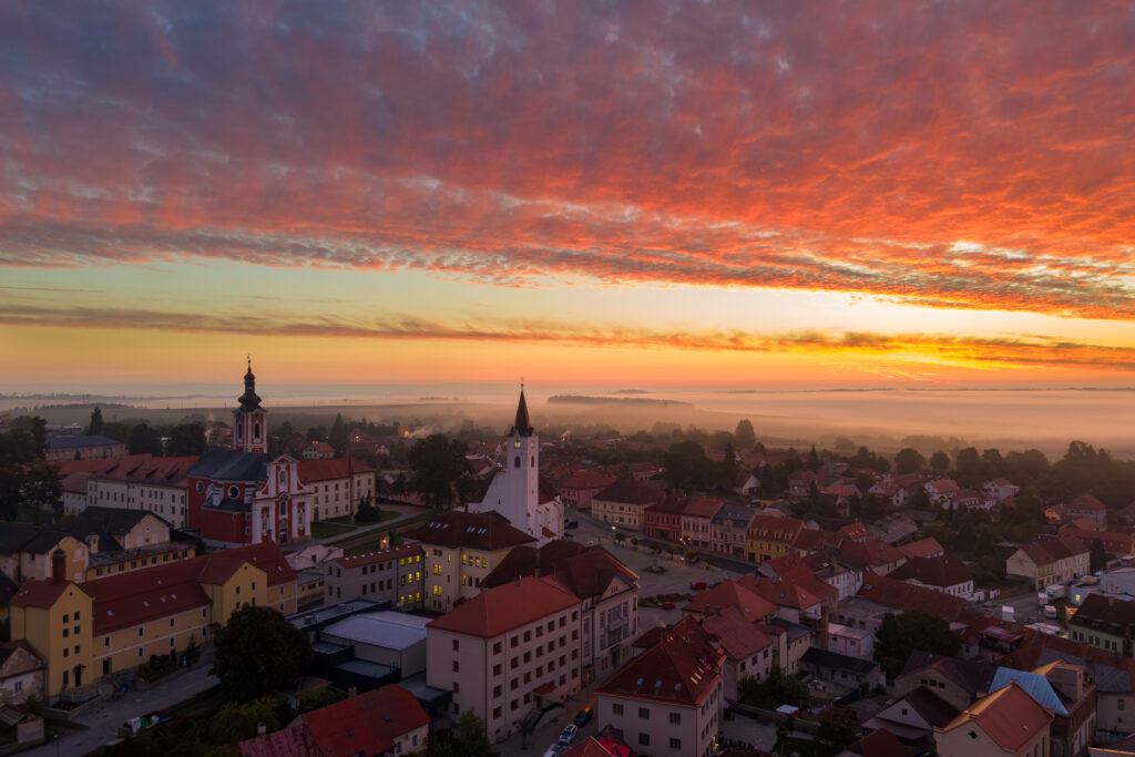 Svítání Pacov, Kostel sv. Michaela, kaple sv. Václava