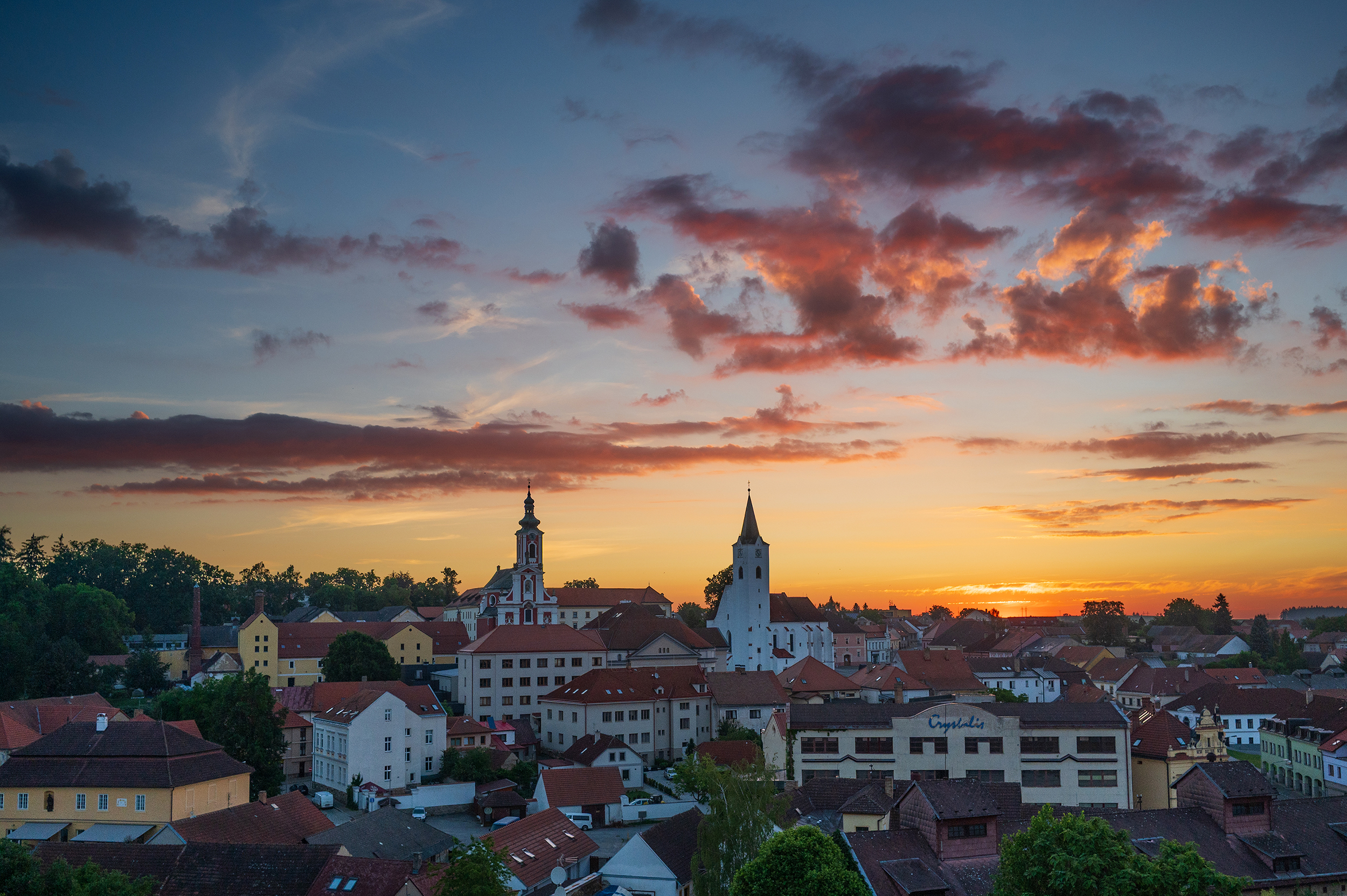 Pacov, ráno, kostel sv. Michaela a kaple sv. Václava